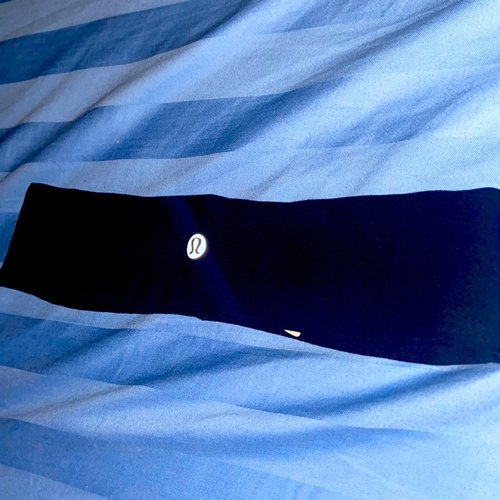 black lulu lemon headband